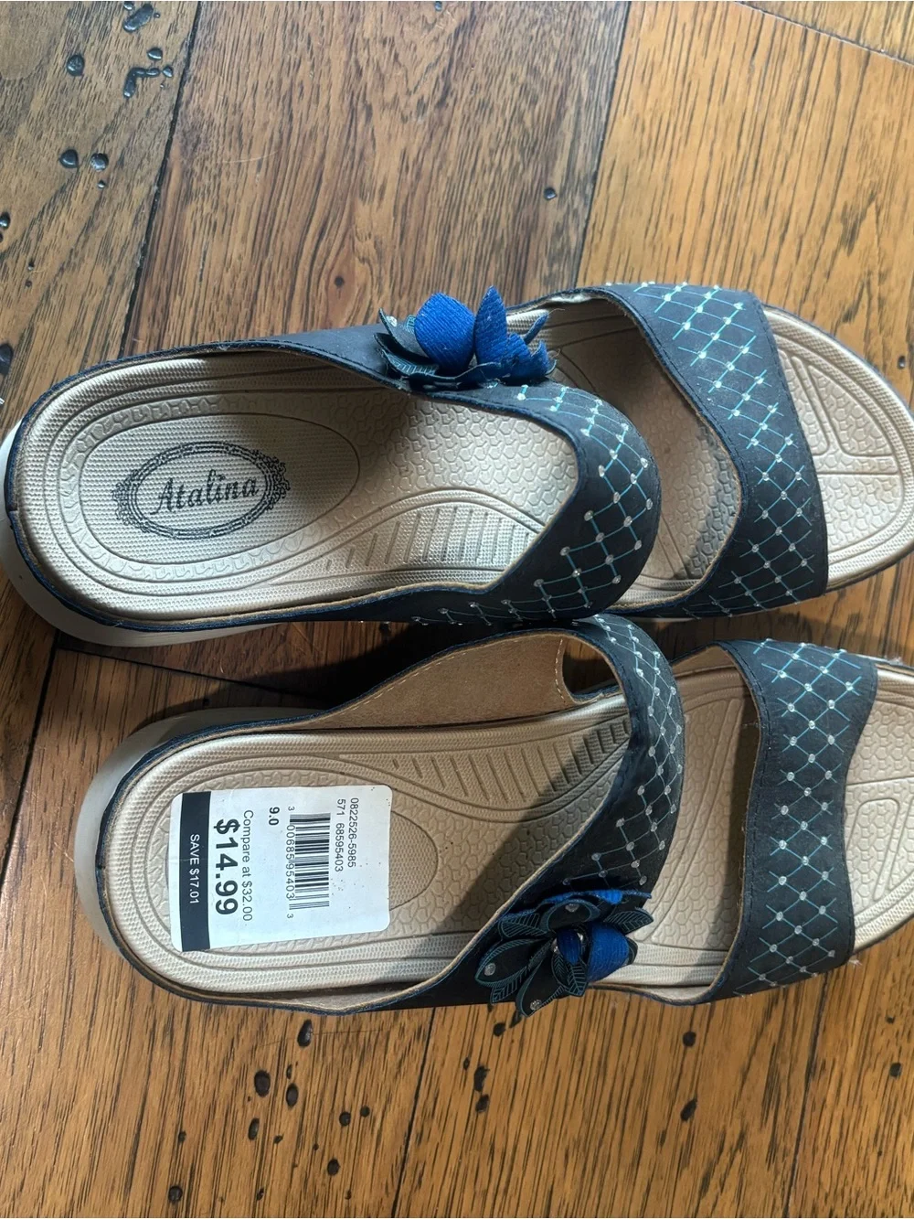 NWT Atalina Women’s Black and Blue Slip-On Sandals with Flower Accent Size 9